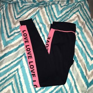 Soho girls love leggings